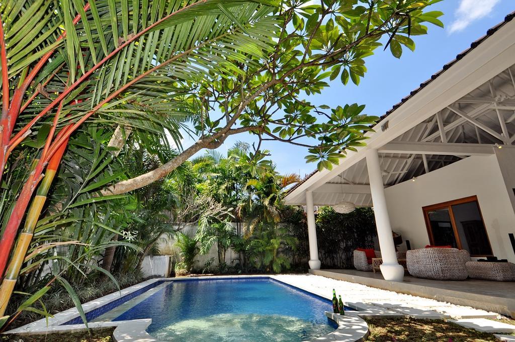 Villa Camelia Seminyak Exterior foto