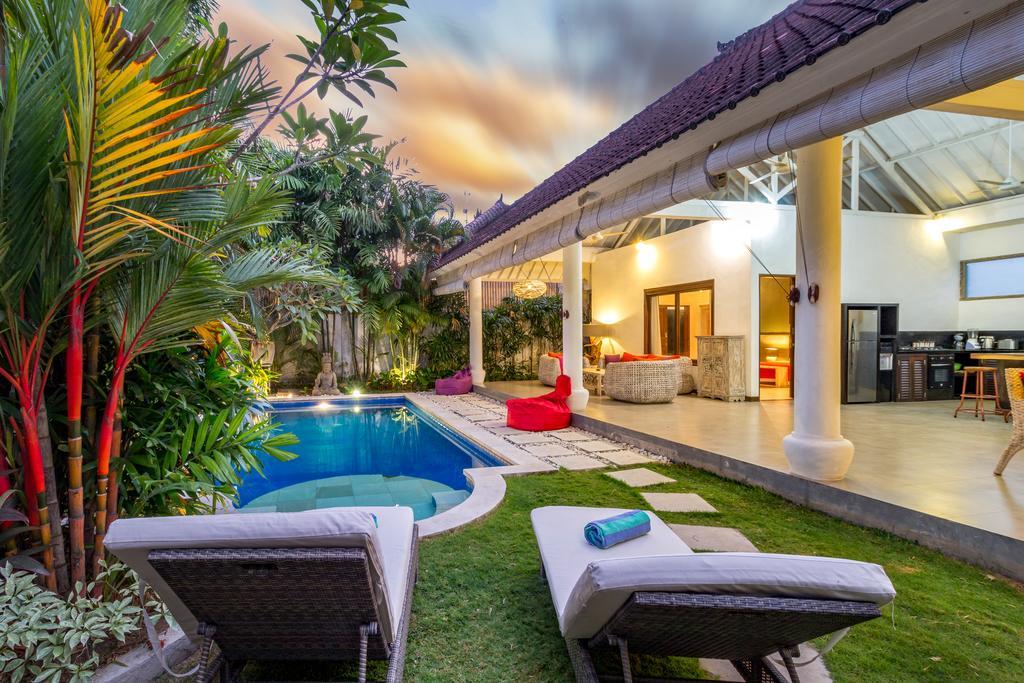 Villa Camelia Seminyak Exterior foto